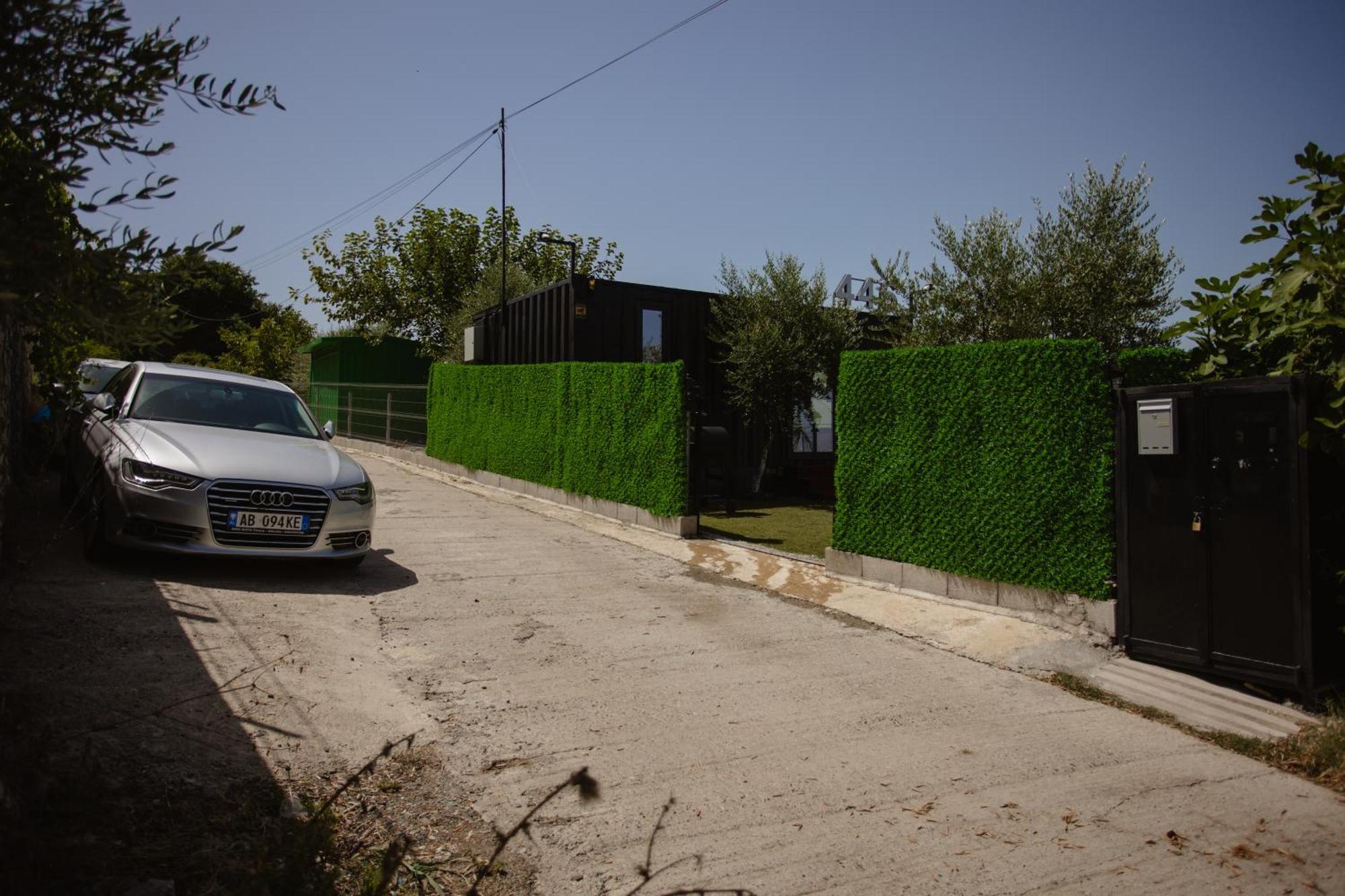 446 Tiny House Shiroke Villa Exterior photo