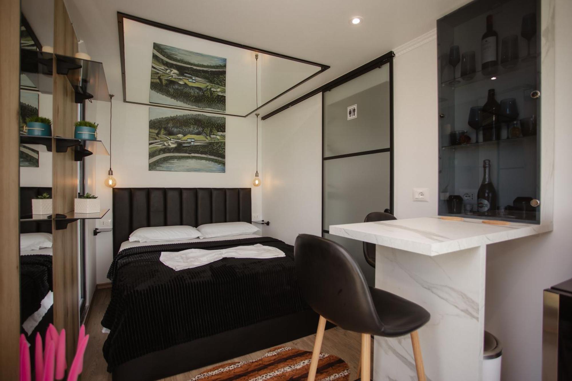 446 Tiny House Shiroke Villa Exterior photo