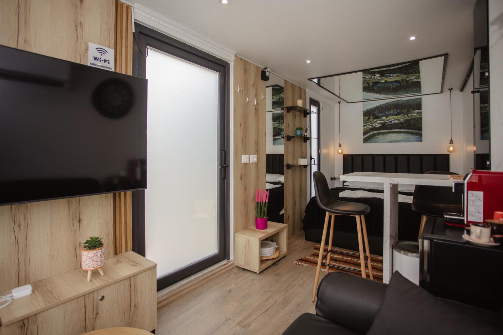 446 Tiny House Shiroke Villa Exterior photo